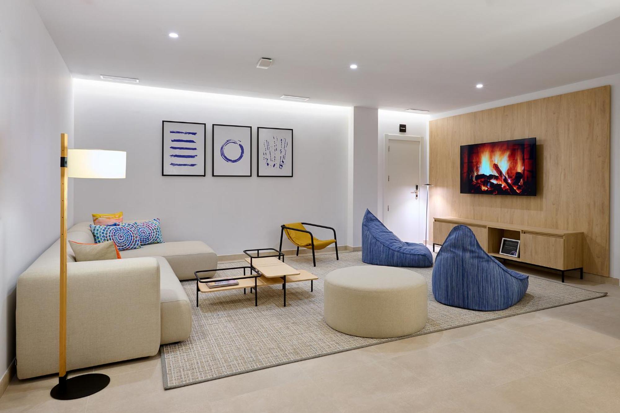 Apartamentos Luna Suites Гранада Екстер'єр фото