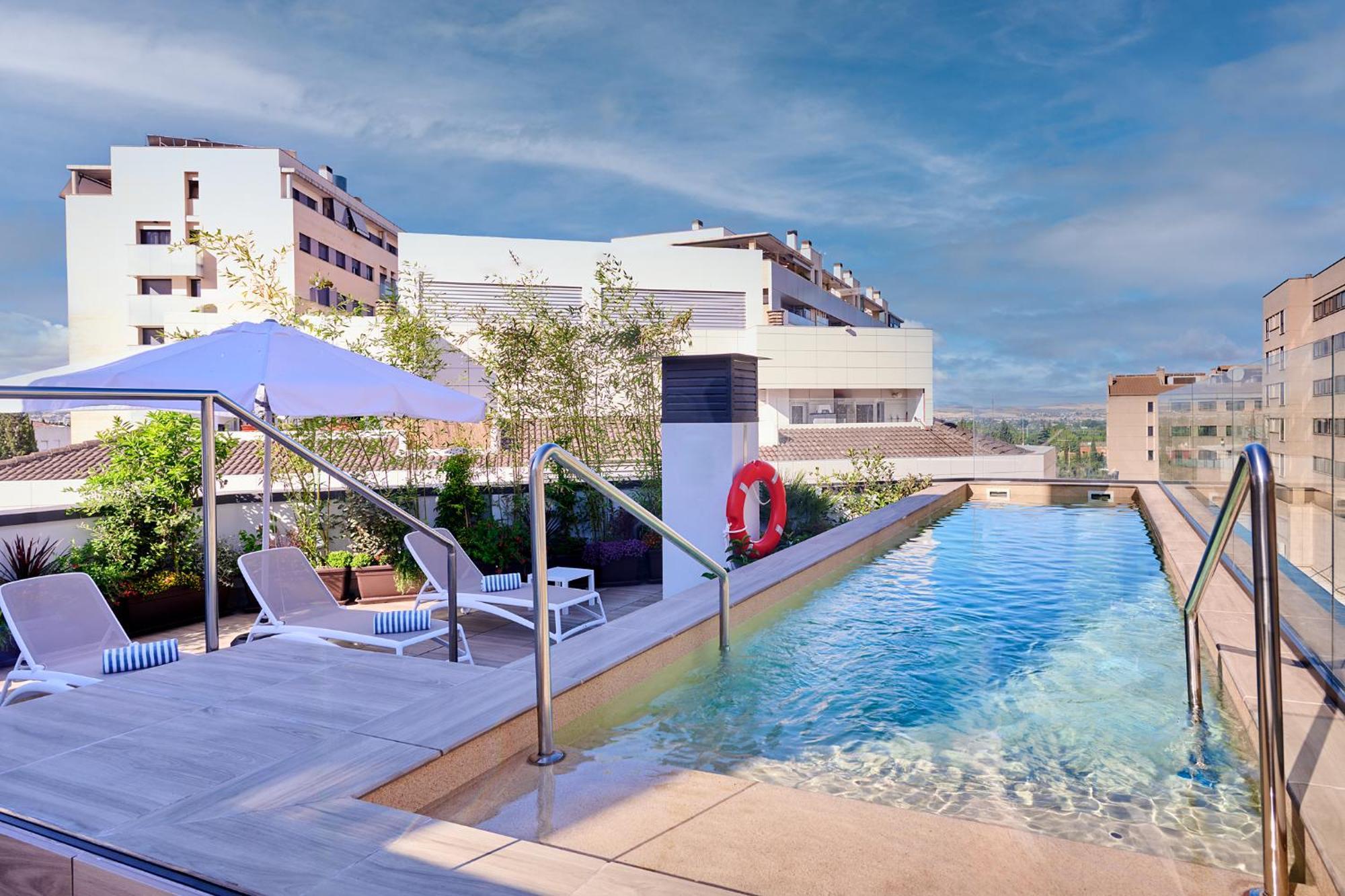 Apartamentos Luna Suites Гранада Екстер'єр фото