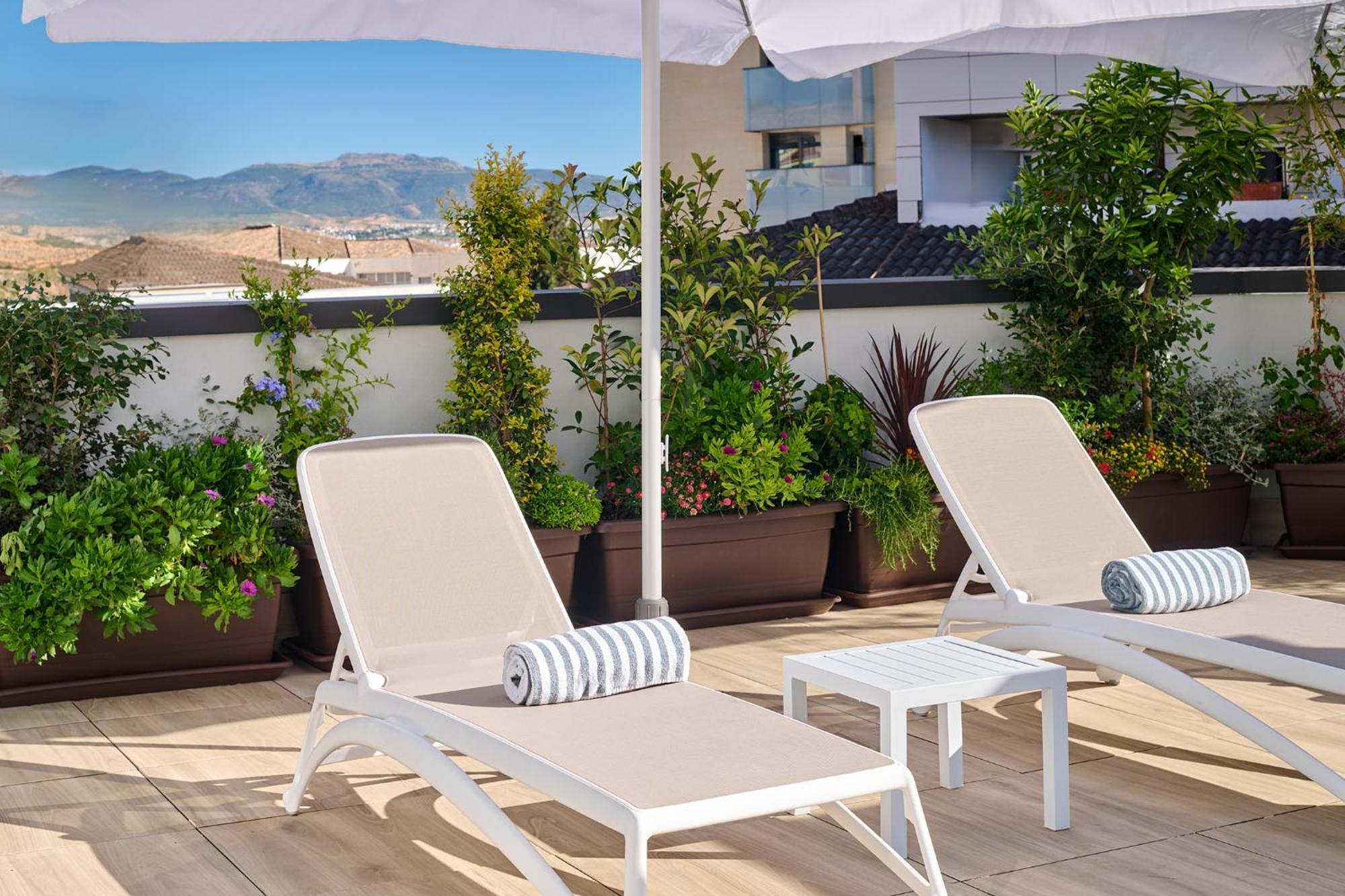 Apartamentos Luna Suites Гранада Екстер'єр фото